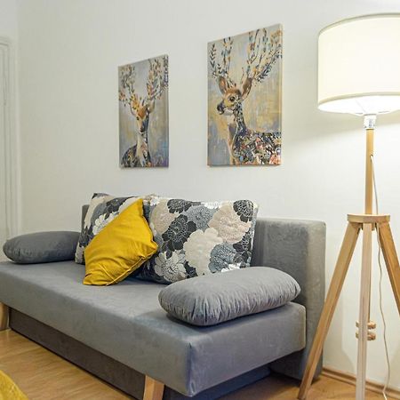 Economy 1Br Apartment Well Connected To The Whole City Vienne Extérieur photo