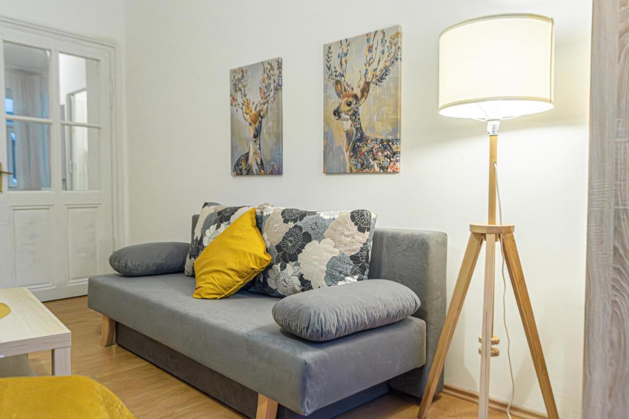 Economy 1Br Apartment Well Connected To The Whole City Vienne Extérieur photo